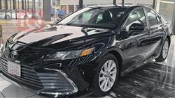 تۆیۆتا کامری